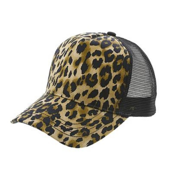 Accessories - Leopard Print Trucker Cap NWT